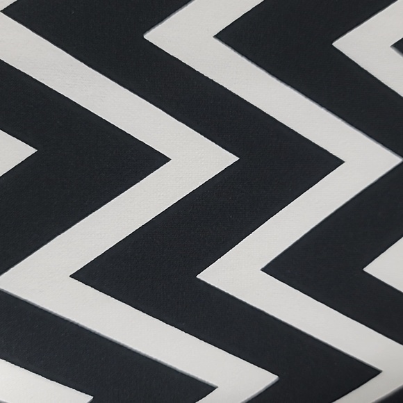 Ice Silk Turtleneck Tunic Blk/ White Chevron Large (Price Firm) - Picture 3 of 6